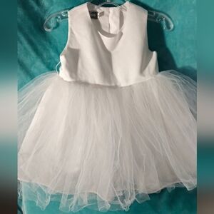 Girls White Tulle Party/Baptism/Christening/Flower Girl Dress -Size 18-24 months